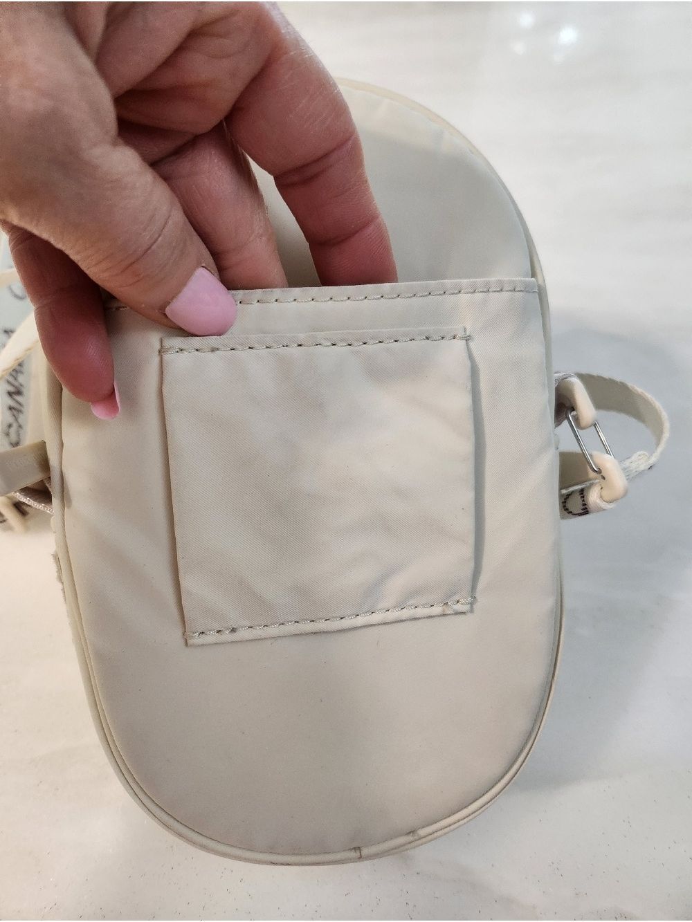 Lululemon Team  Canada Olympic Legacy Crossbody Bag - Picture 4 of 11